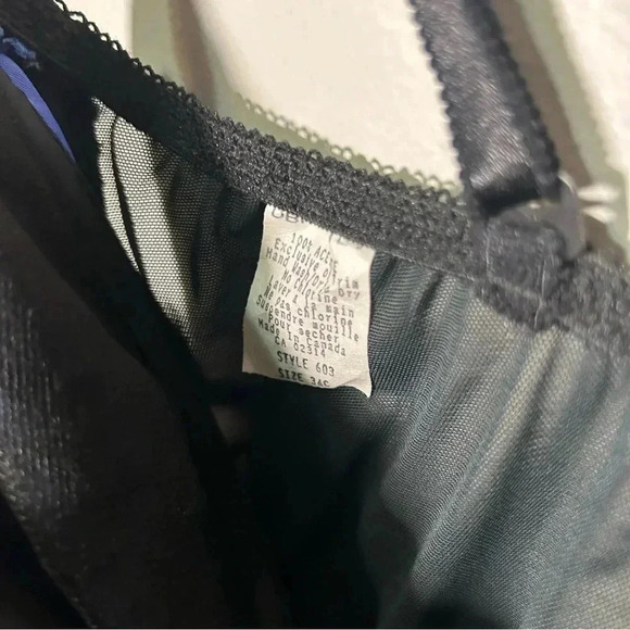 Vintage cobolt blue satin lace corset 34C - Picture 5 of 9